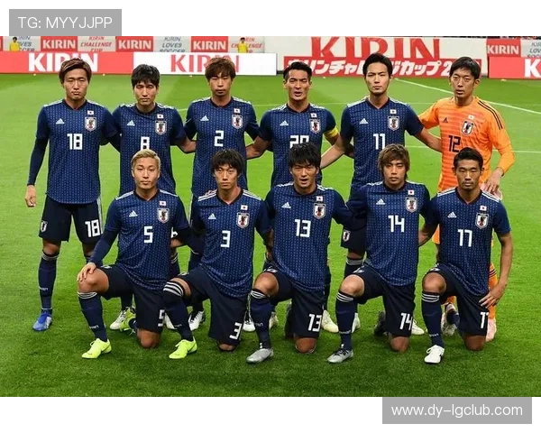 印度足球对阵日本激战正酣 比赛精彩瞬间回顾及最终比分揭晓